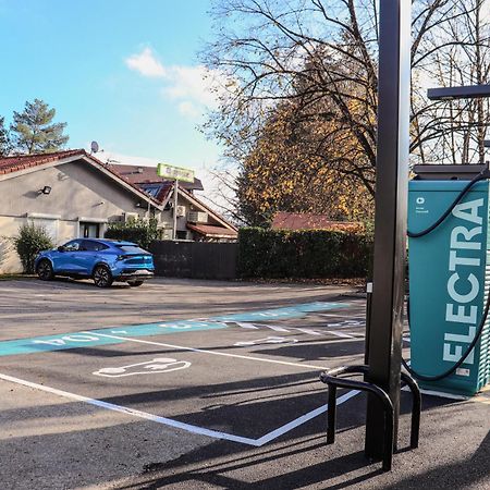 Campanile Annecy - Cran Gevrier Hotell Eksteriør bilde
