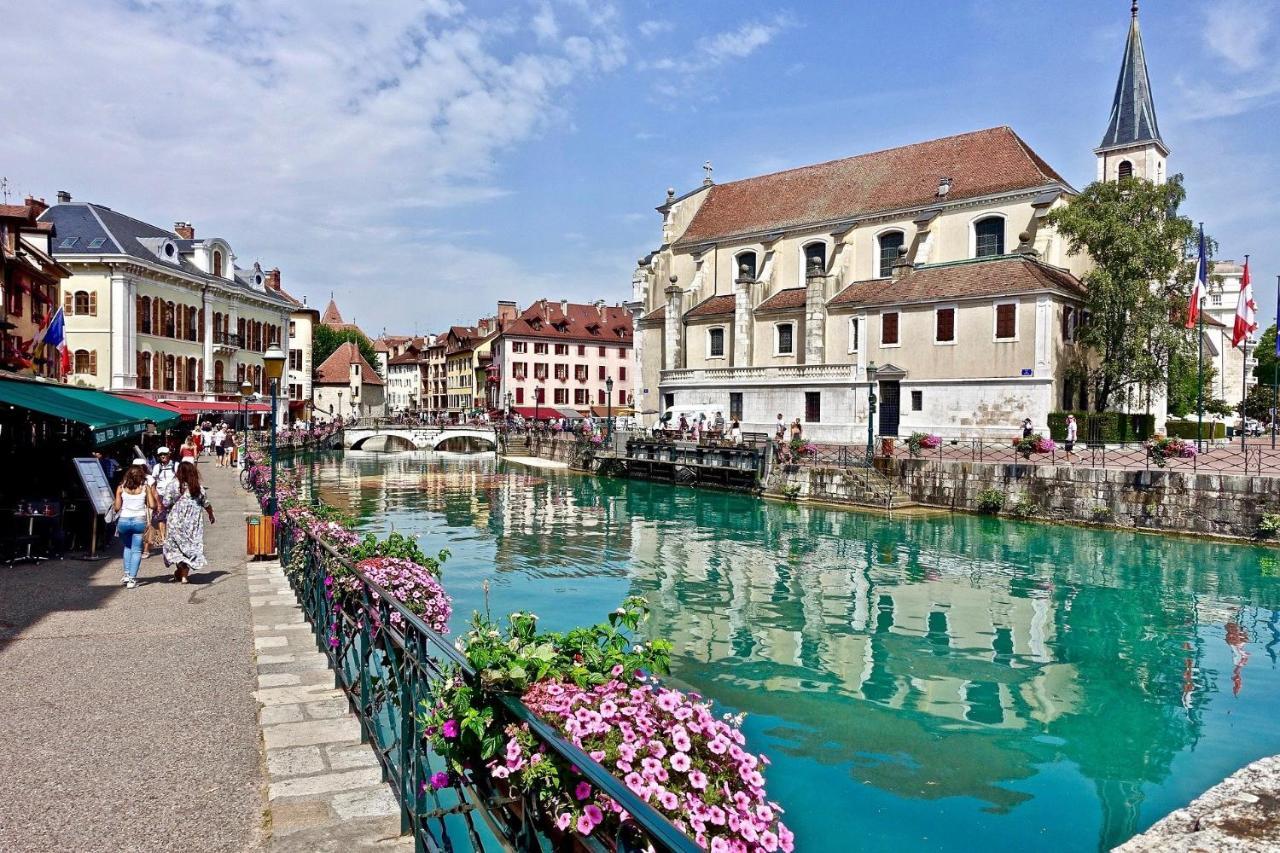 Campanile Annecy - Cran Gevrier Hotell Eksteriør bilde