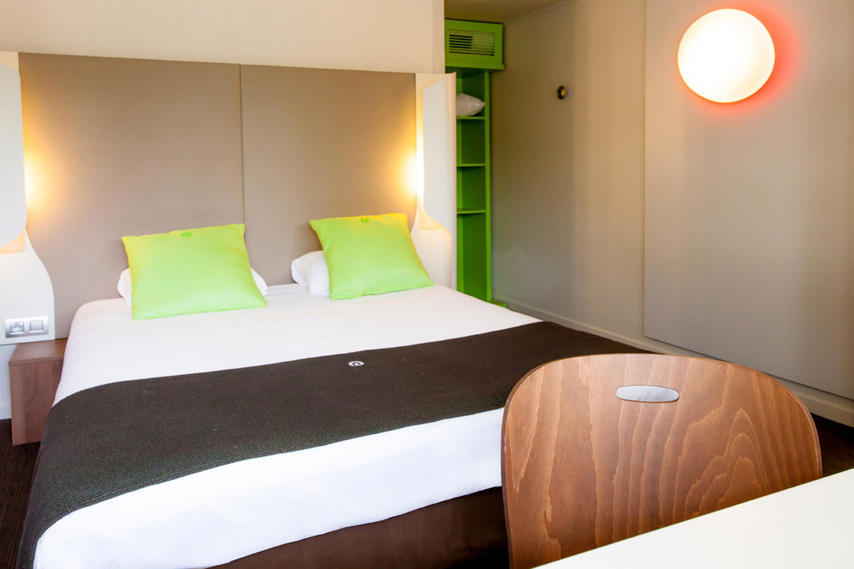 Campanile Annecy - Cran Gevrier Hotell Eksteriør bilde