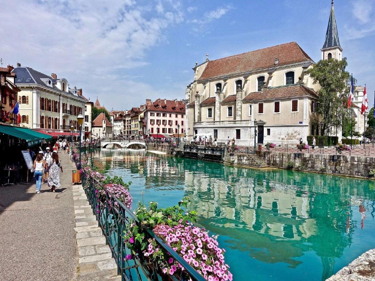 Campanile Annecy - Cran Gevrier Hotell Eksteriør bilde