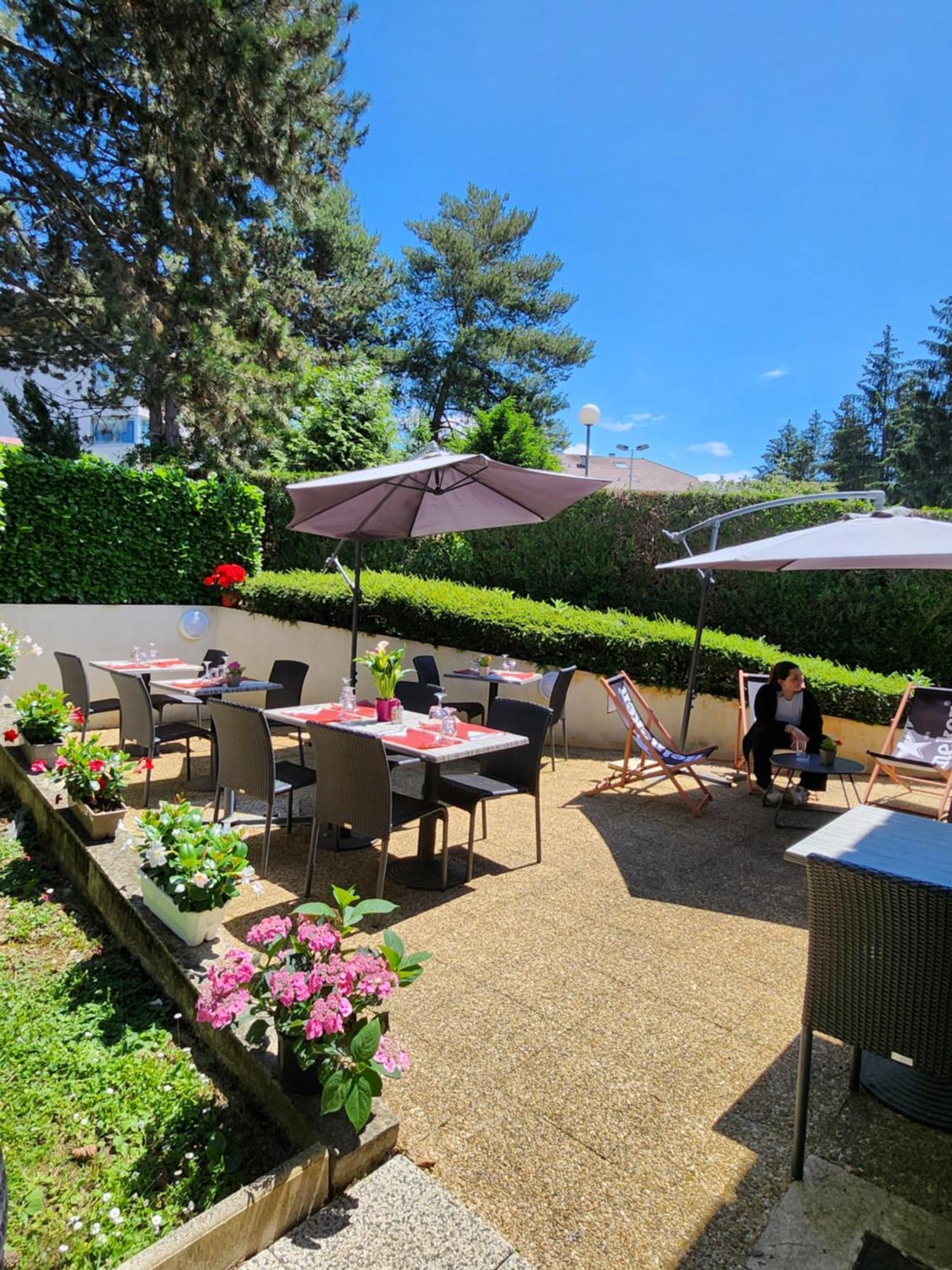 Campanile Annecy - Cran Gevrier Hotell Eksteriør bilde