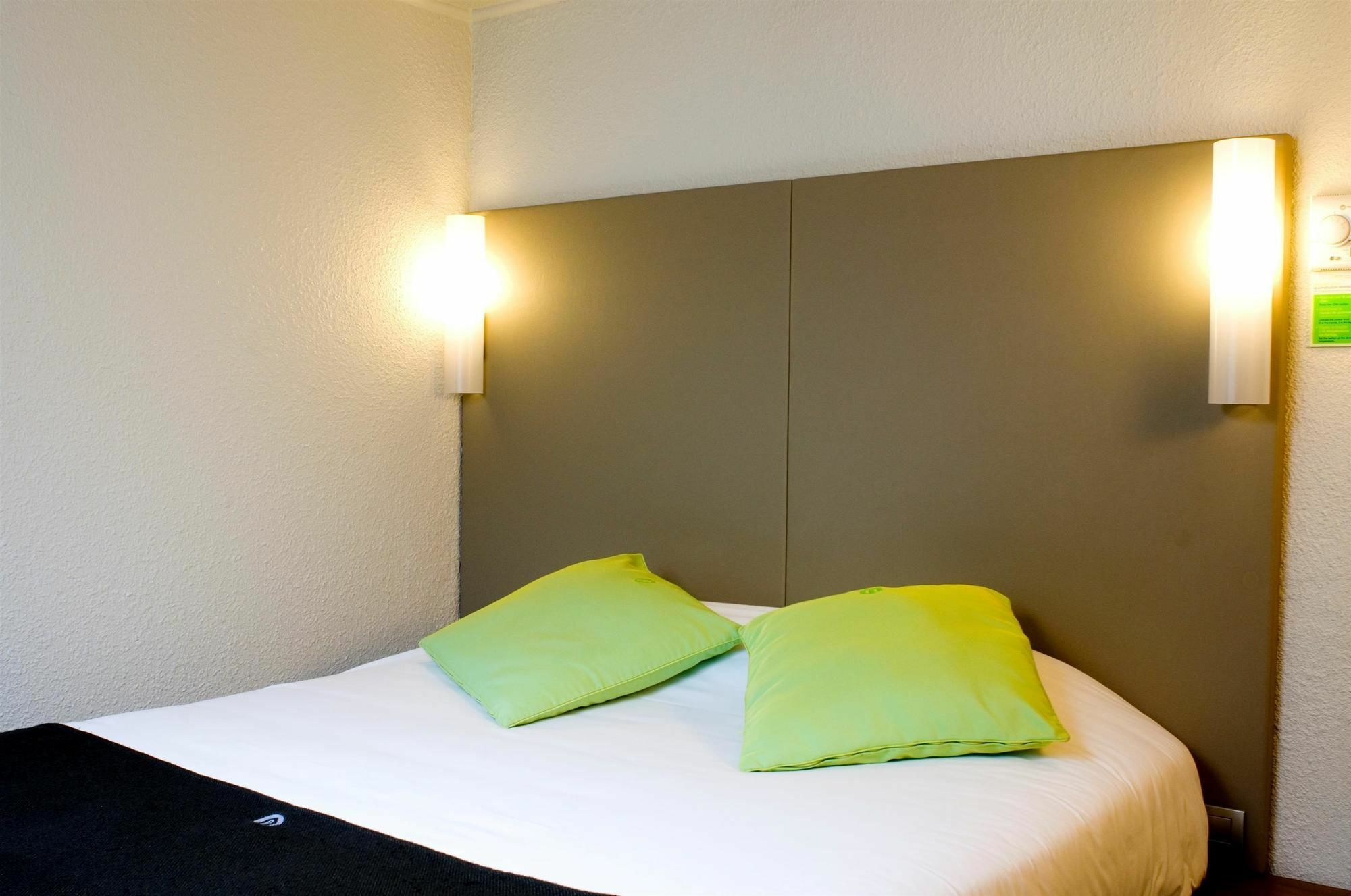 Campanile Annecy - Cran Gevrier Hotell Rom bilde